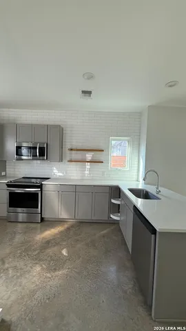 $2,190 | 315 Grove, Unit 101, San Antonio, TX 78210