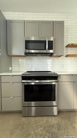 $2,190 | 315 Grove, Unit 101, San Antonio, TX 78210