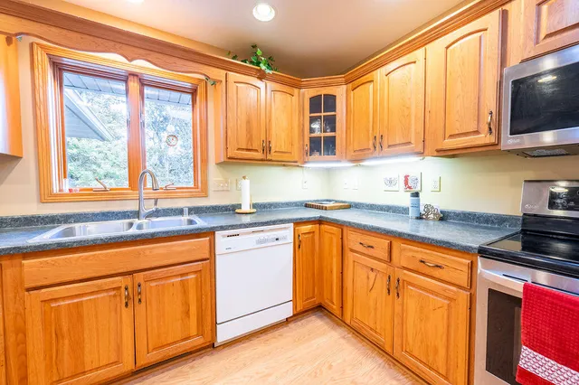 $524,900 | W6616 County Road V, Holland, WI 54636