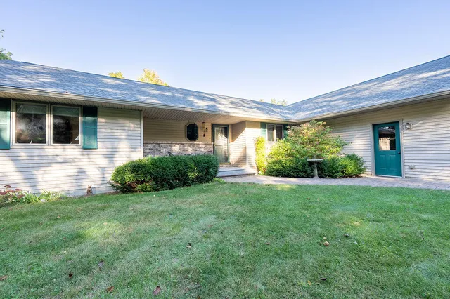 $524,900 | W6616 County Road V, Holland, WI 54636