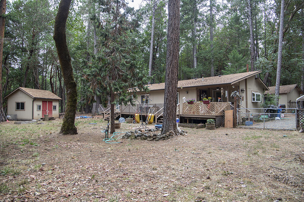 880 East Fork Road Williams, OR 97544 - Photo 1 of 47 1