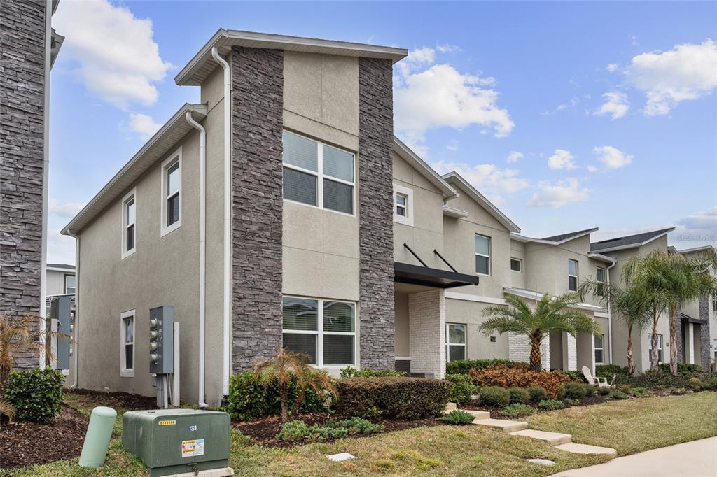 976 Leader Street Davenport, FL 33896 - Photo 2 of 48