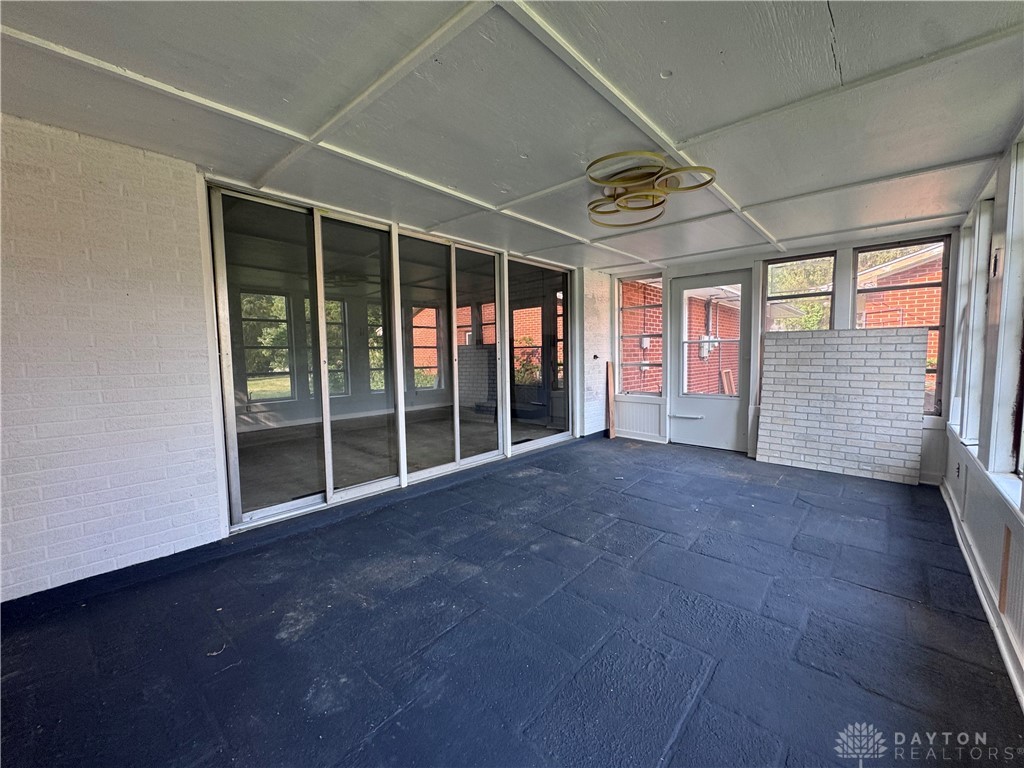 8977 Slagle Road Dayton, OH 45458 - Photo 31 of 43 Gallery Image 31