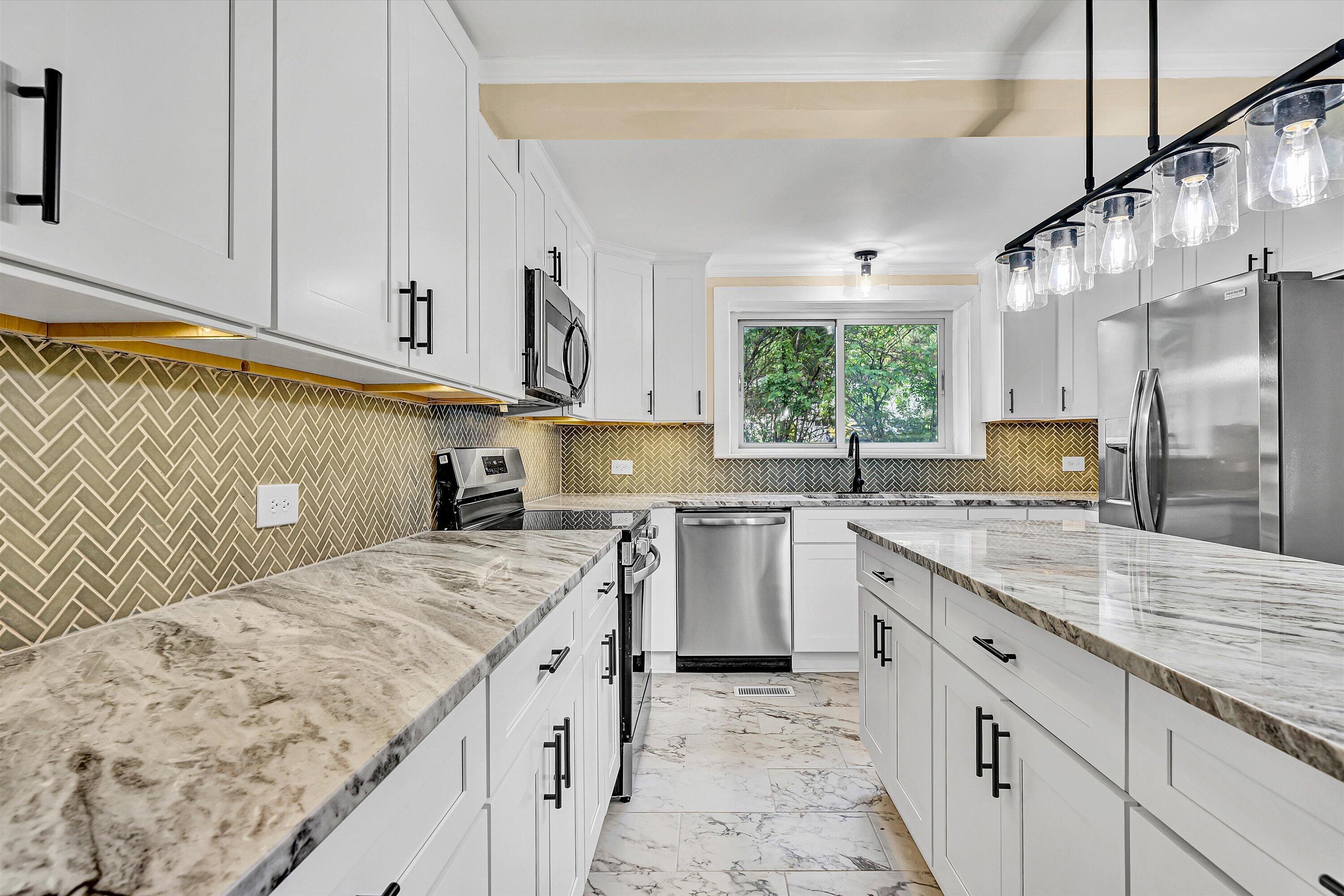 4714 Tobey Road Salem, VA 24153 - Photo 11 of 37 Kitchen