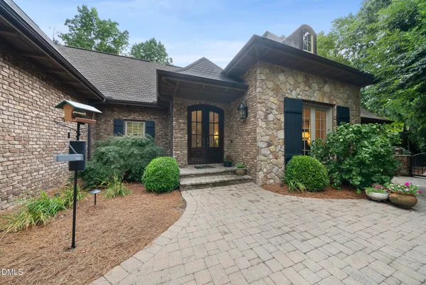 $2,050,000 | 105 Botanical Way, Chapel Hill, NC 27517