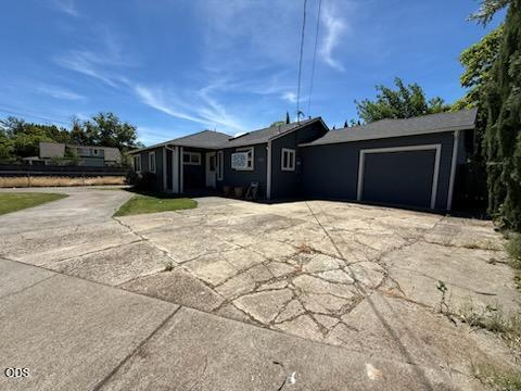 2695 Merriman Road Medford, OR 97501 - Photo 23 of 24