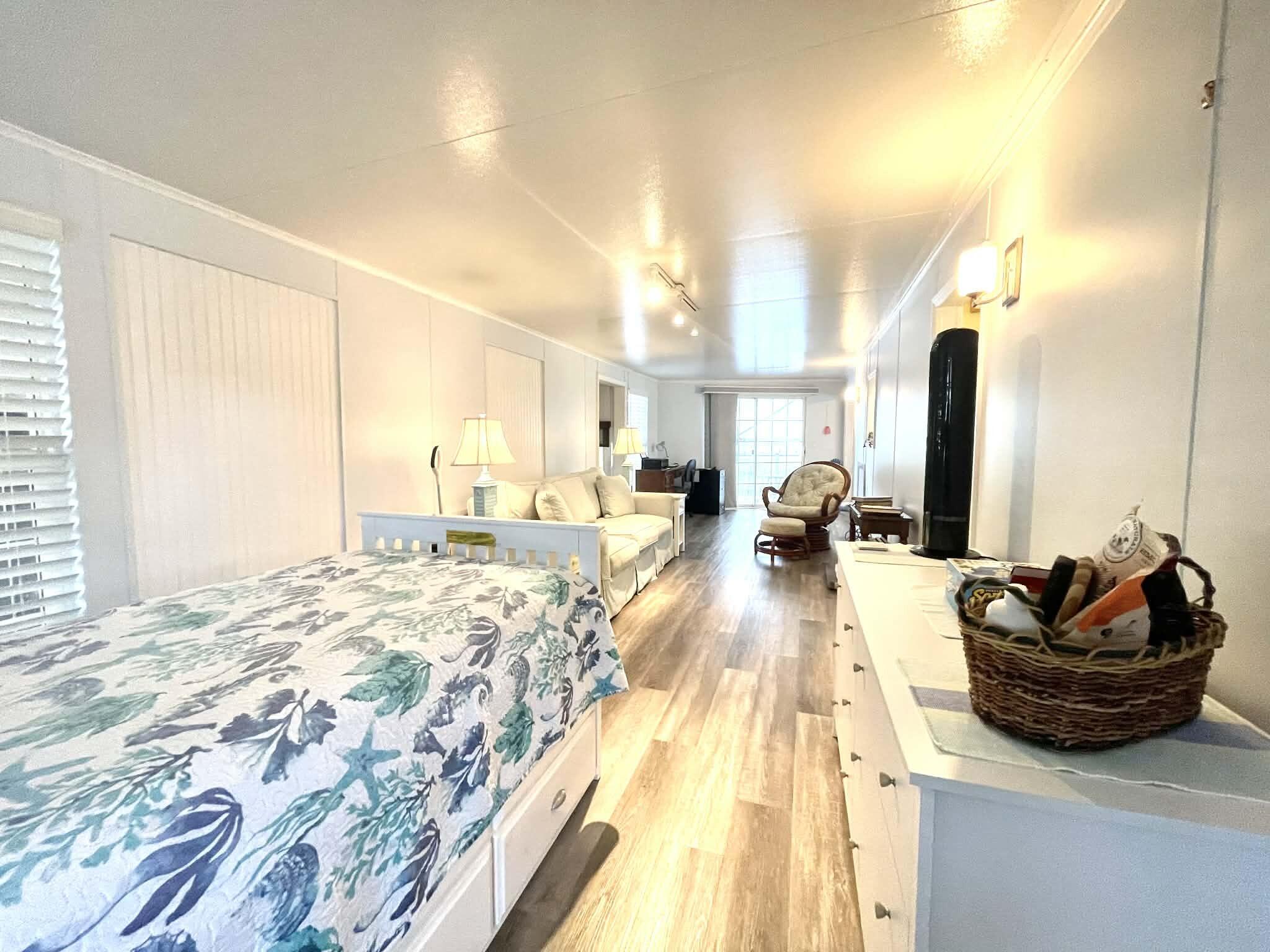 7950 Highway 78, Unit 111 Okeechobee, FL 34974 - Photo 11 of 47 00d26103-fd37-4474-b068-49a2bea9f03a