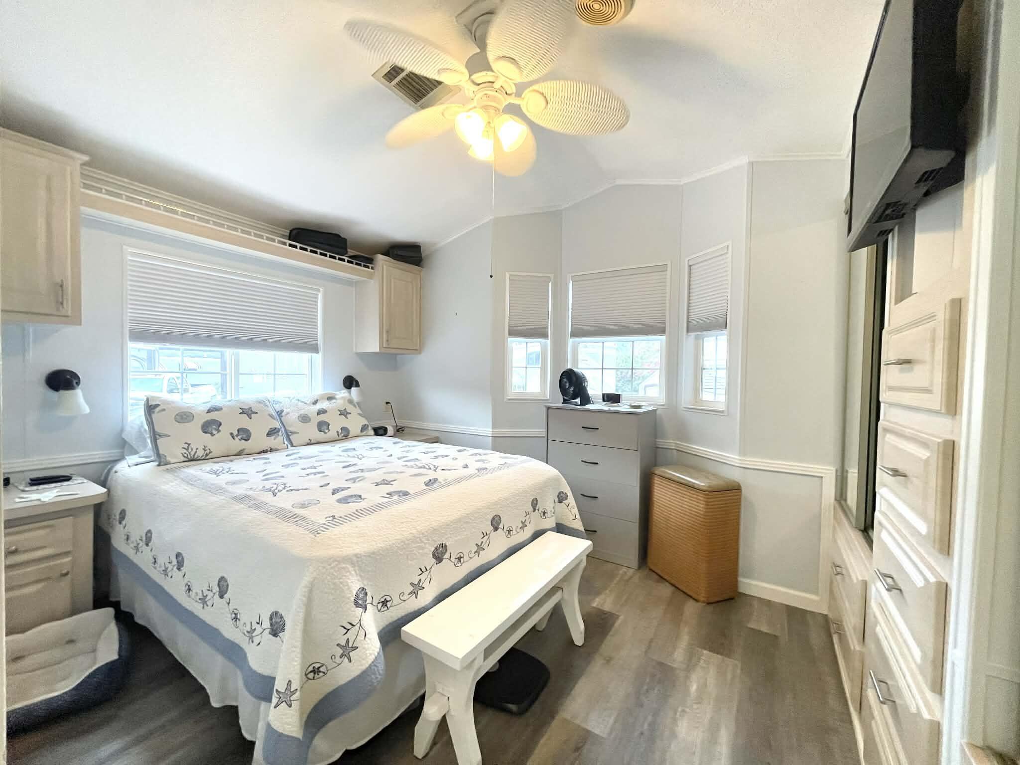 7950 Highway 78, Unit 111 Okeechobee, FL 34974 - Photo 9 of 47 4e1b84d8-2e3f-46e6-96f3-2092d6ab427d