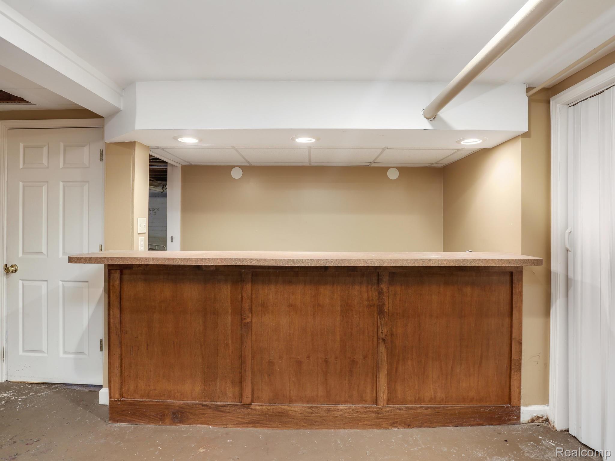 1122 Bishop Road Grosse Pointe, MI 48230 - Photo 34 of 44 Basement bar area...