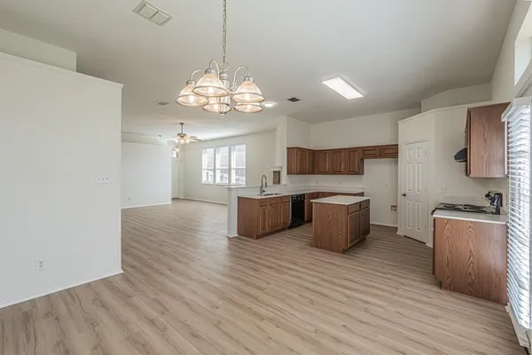 $1,995 | 3929 Winter Springs Drive, Fort Worth, TX 76123