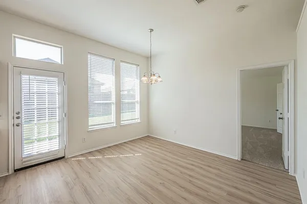 $1,995 | 3929 Winter Springs Drive, Fort Worth, TX 76123