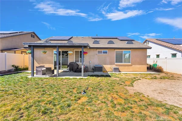 $459,900 | 8179 Taft Avenue, Oak Hills, CA 92344