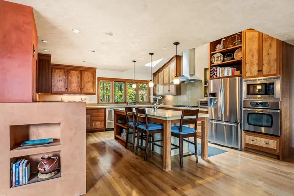 $1,295,000 | 12278 Cement Hill Road, Nevada City, CA 95959