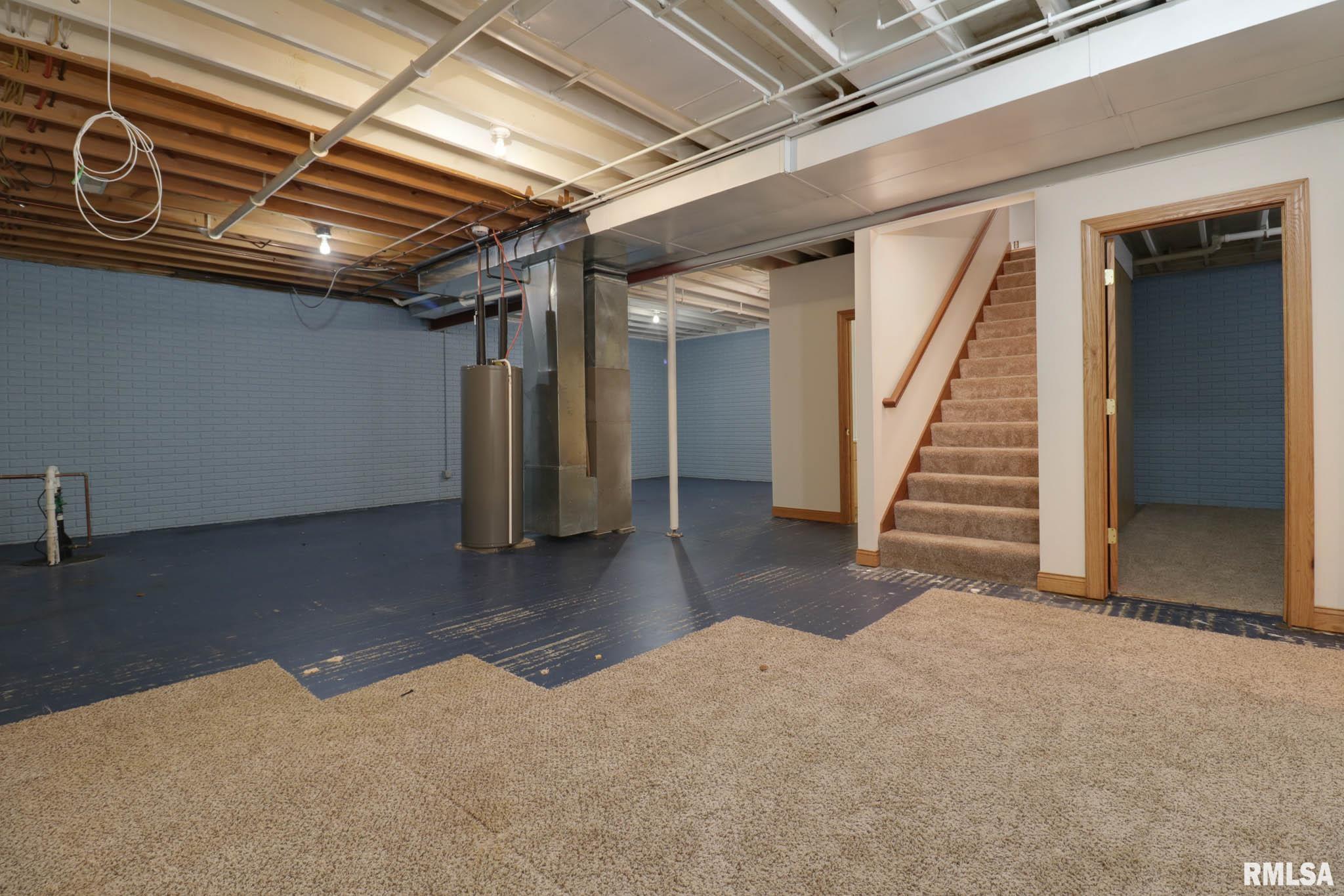 1835 Kingsbury Road Washington, IL 61571 - Photo 39 of 57 Gallery Image 39