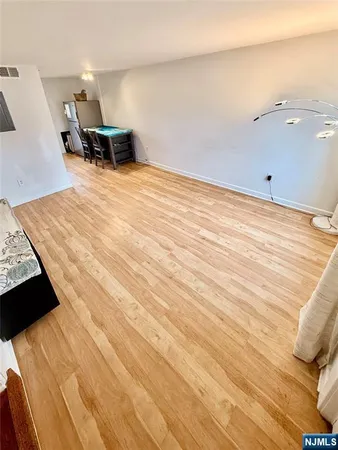 $2,500 | 130 Glenbrook Parkway, Unit 4D, Englewood, NJ 07631
