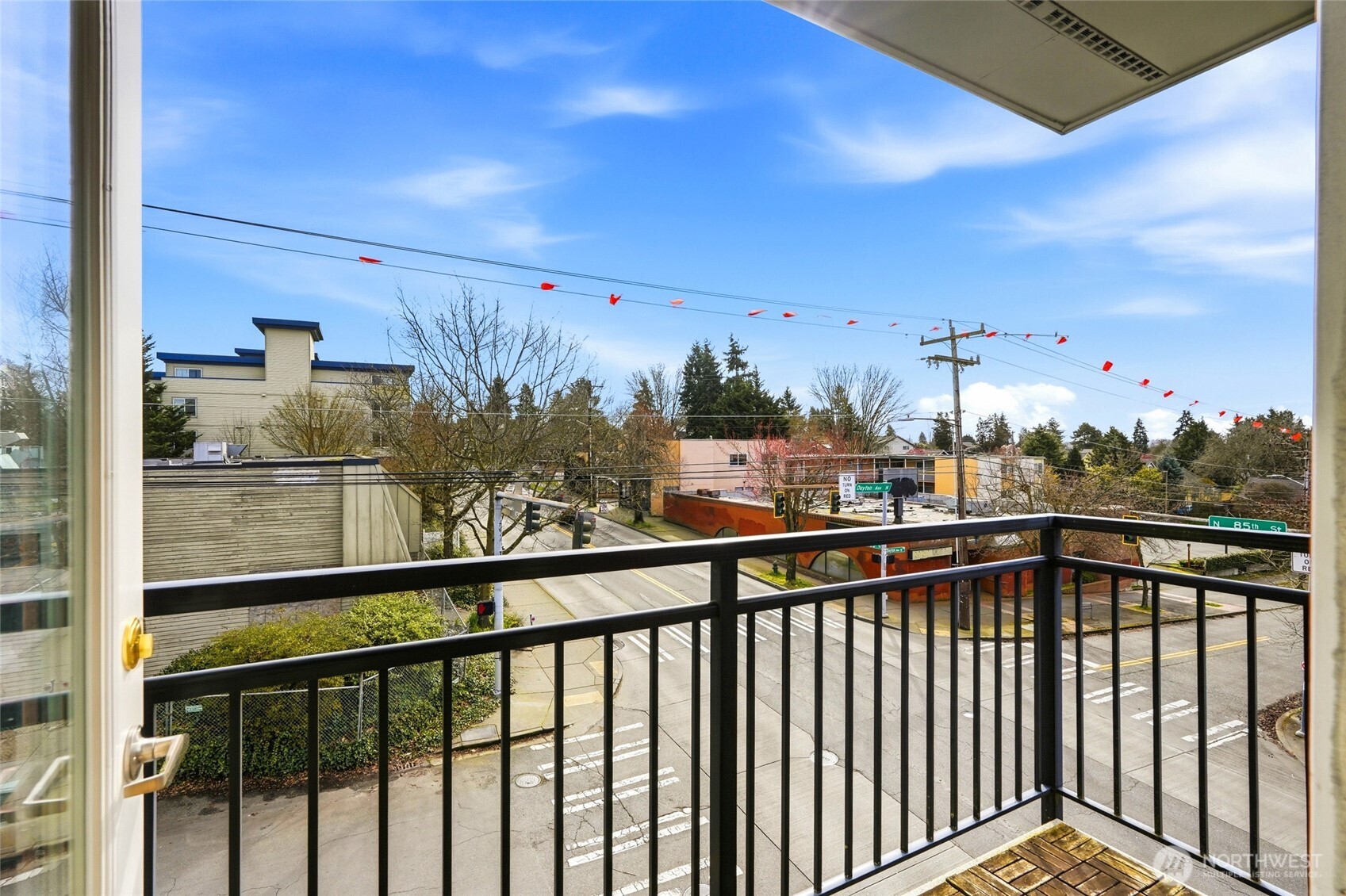 424 North 85th Street, Unit 317 Seattle, WA 98103 - Photo 18 of 40