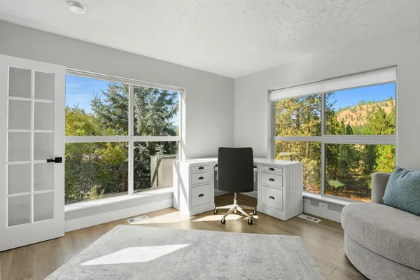 $425,000 | 809 West Lincoln Boulevard, Spokane, WA 99224