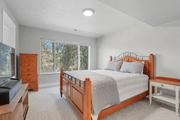 $425,000 | 809 West Lincoln Boulevard, Spokane, WA 99224