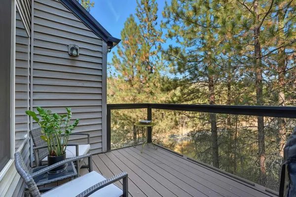 $425,000 | 809 West Lincoln Boulevard, Spokane, WA 99224