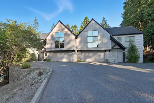 $425,000 | 809 West Lincoln Boulevard, Spokane, WA 99224