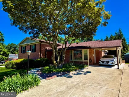 $675,000 | 2 Foxhall Court, Silver Spring, MD 20906