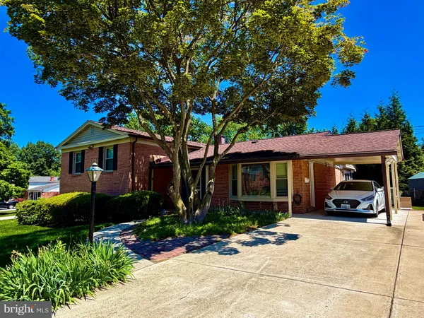 $675,000 | 2 Foxhall Court, Silver Spring, MD 20906
