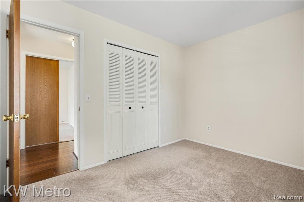 1411 Deerhurst Court Rochester Hills, MI 48307 - Photo 16 of 48