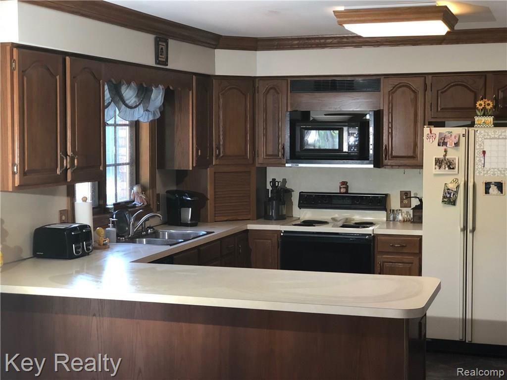 6442 Dixon Road Monroe, MI 48161 - Photo 18 of 33