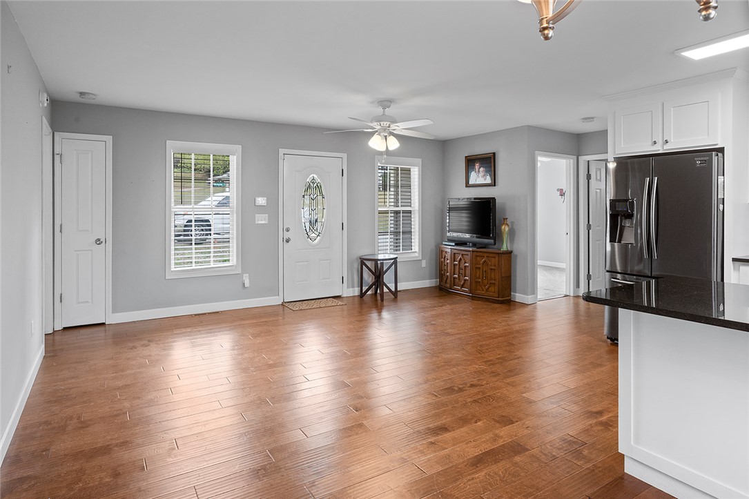 119 Nicholas Court Easley, SC 29640 - Photo 13 of 33 This inviting space features lustrous wood flooring and abundant natural light.