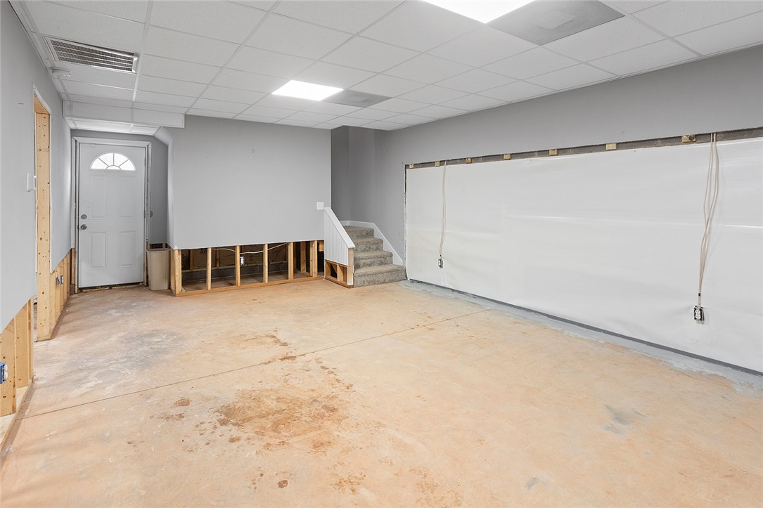 119 Nicholas Court Easley, SC 29640 - Photo 19 of 33 This versatile space offers potential for customization and future development.