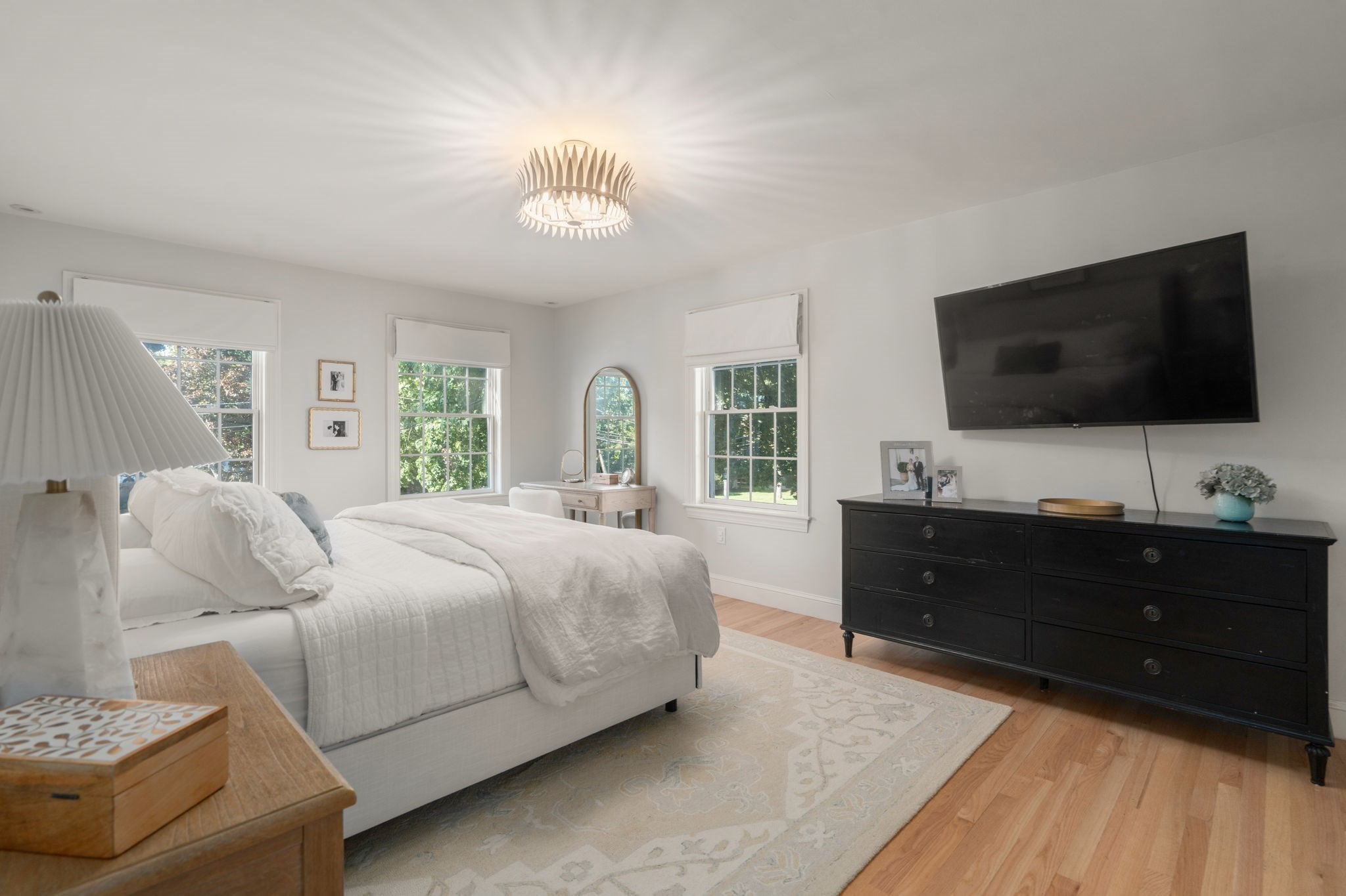 36 Thorpe Road Needham, MA 02494 - Photo 18 of 38 Gallery Image 18