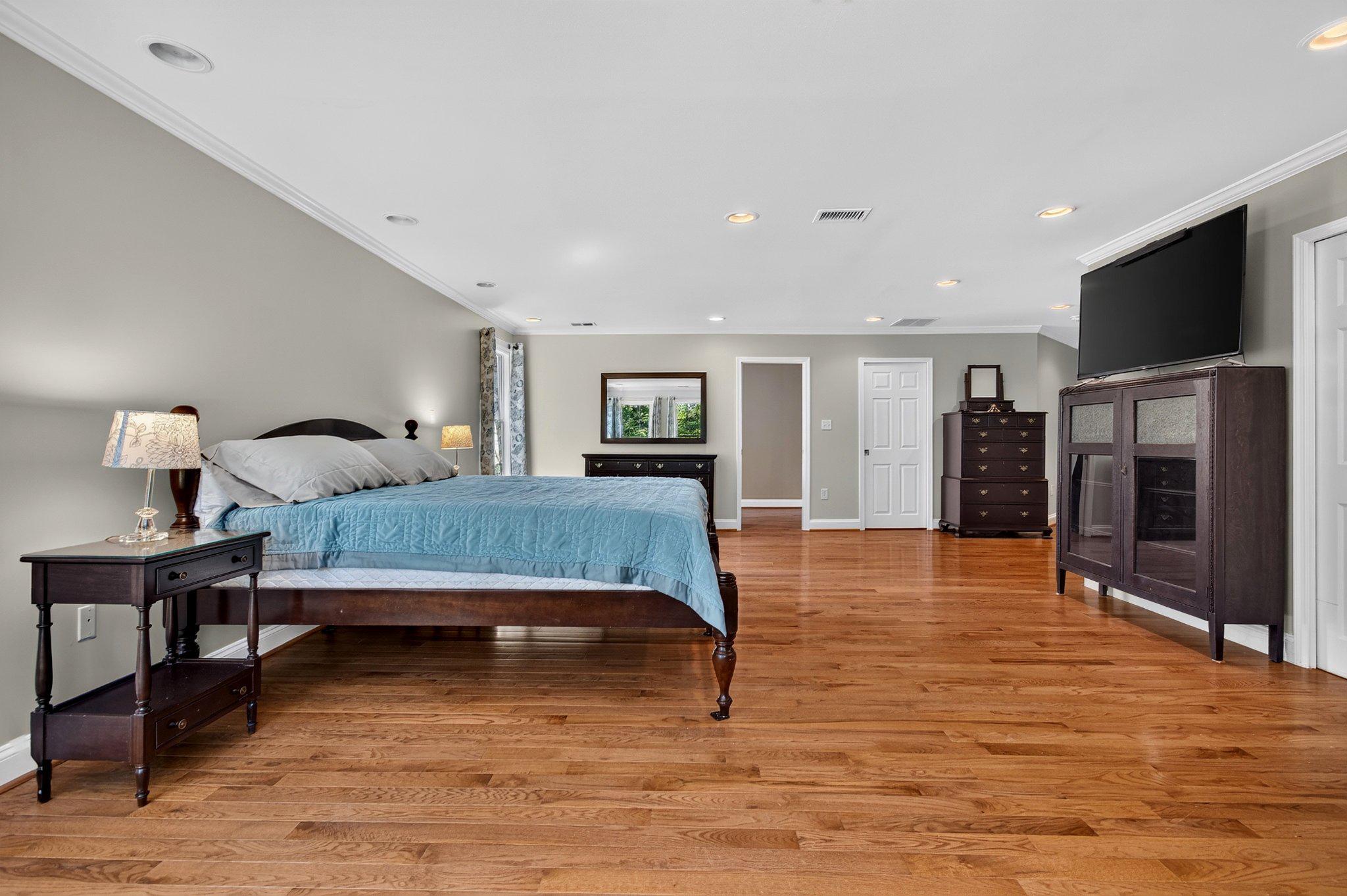 8406 New Cut Road Severn, MD 21144 - Photo 32 of 70 Primary bedroom