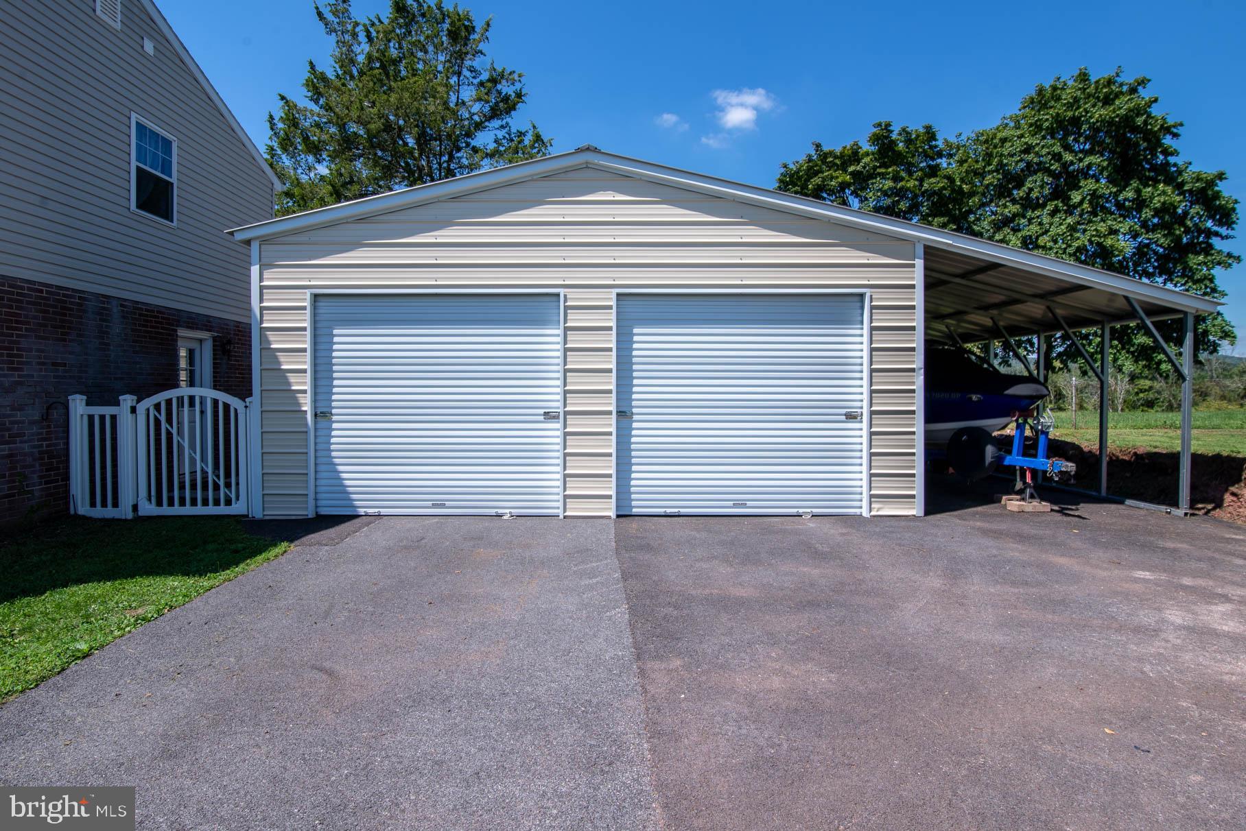 1090 Butter Road Dover, PA 17315 - Photo 4 of 37