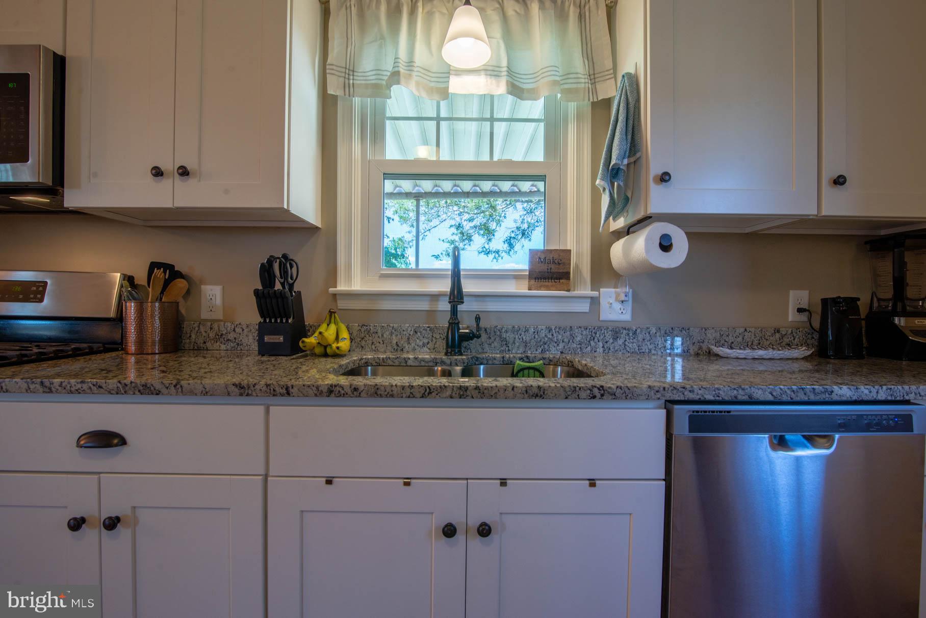 1090 Butter Road Dover, PA 17315 - Photo 7 of 37