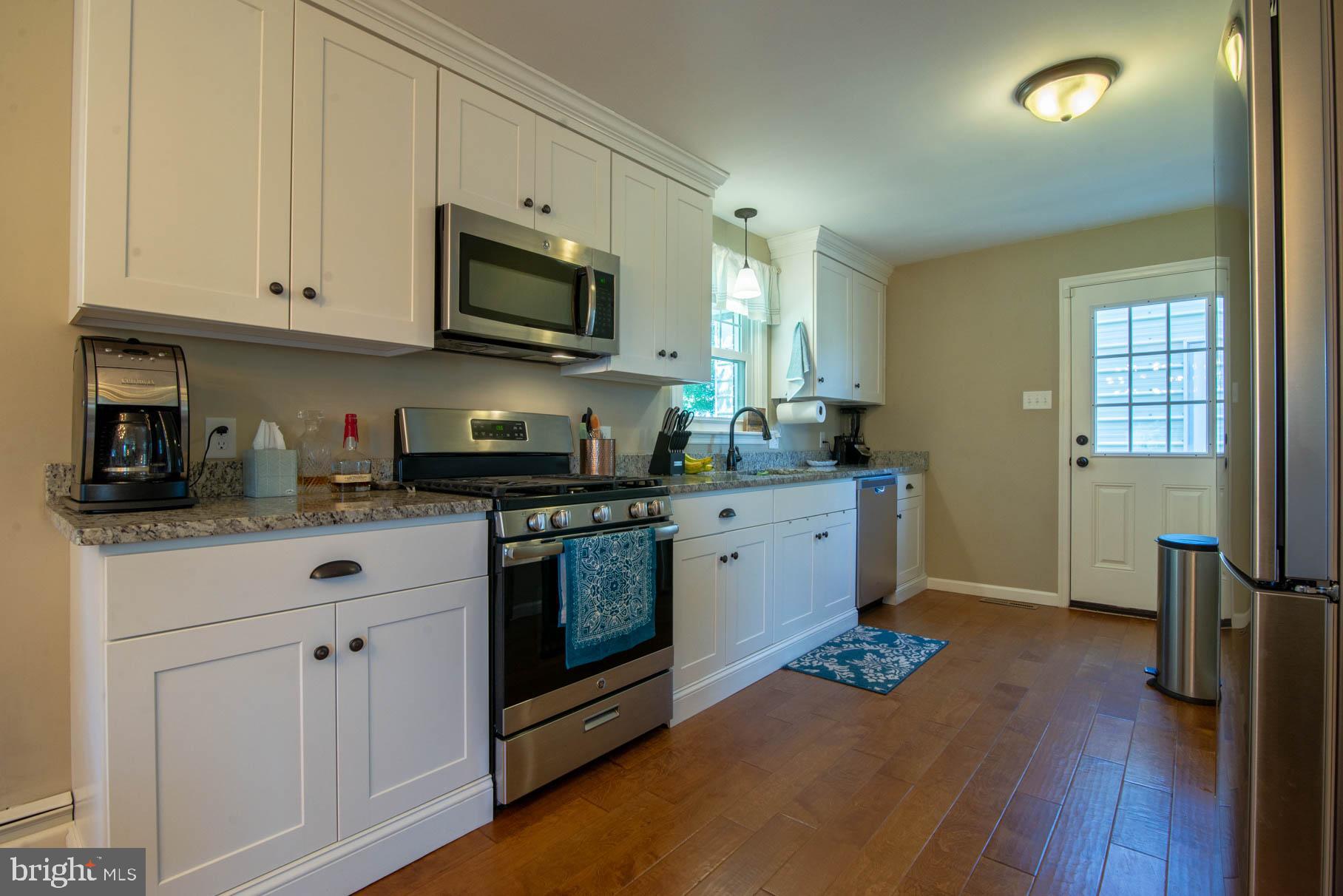 1090 Butter Road Dover, PA 17315 - Photo 8 of 37