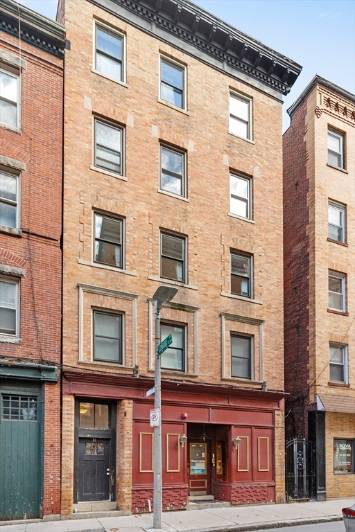 81 Prince Street, Unit 2 Boston, MA 02113 - Photo 22 of 22 a building view