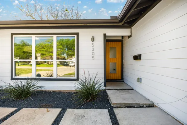 $520,000 | 5305 Basswood Lane, Austin, TX 78723