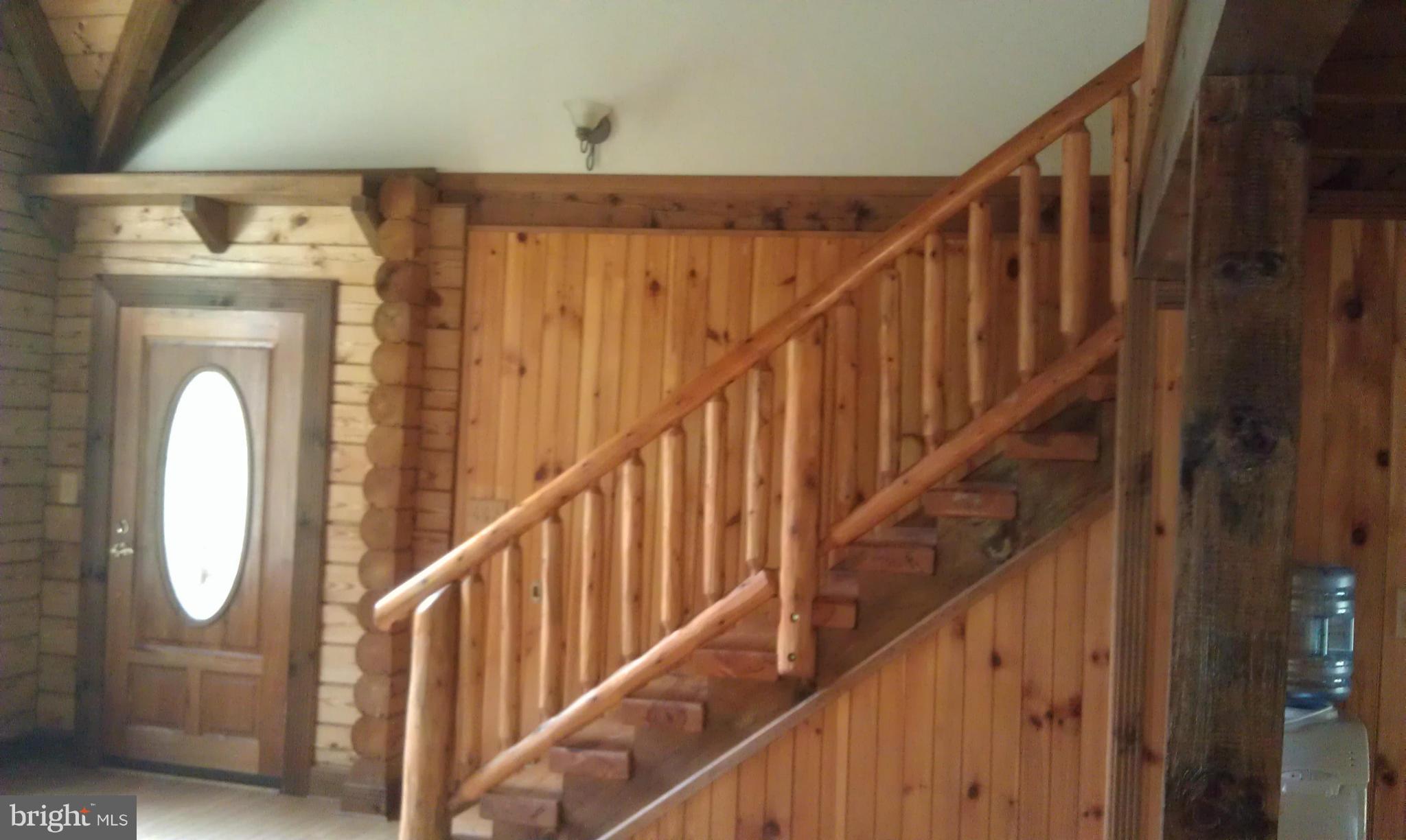 10471 Warland Road Marshall, VA 20115 - Photo 10 of 18 a view of entryway