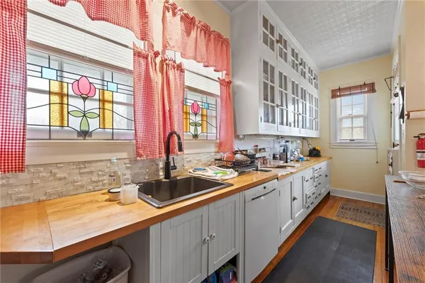 $350,000 | 1307 Ashland Avenue, St. Joseph, MO 64506