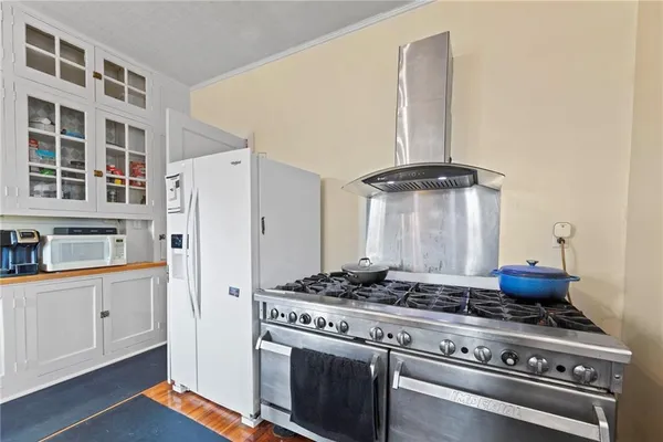 $350,000 | 1307 Ashland Avenue, St. Joseph, MO 64506