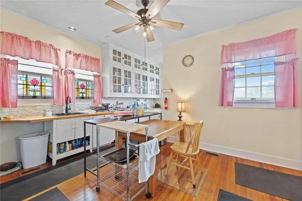 $350,000 | 1307 Ashland Avenue, St. Joseph, MO 64506