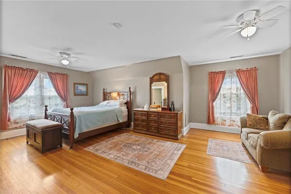 $350,000 | 1307 Ashland Avenue, St. Joseph, MO 64506