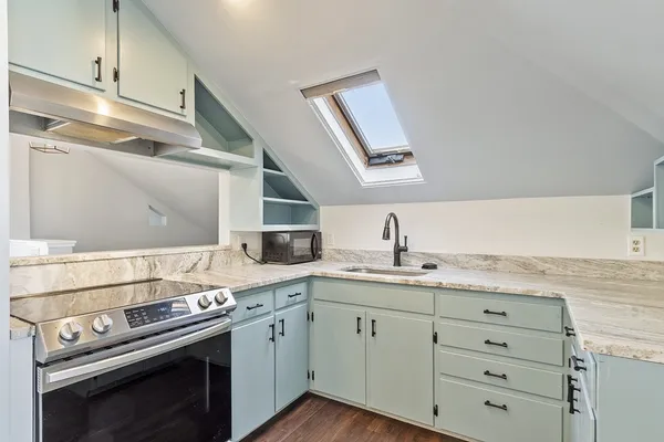 $469,000 | 35 Middle Street, Unit 4, Gloucester, MA 01930