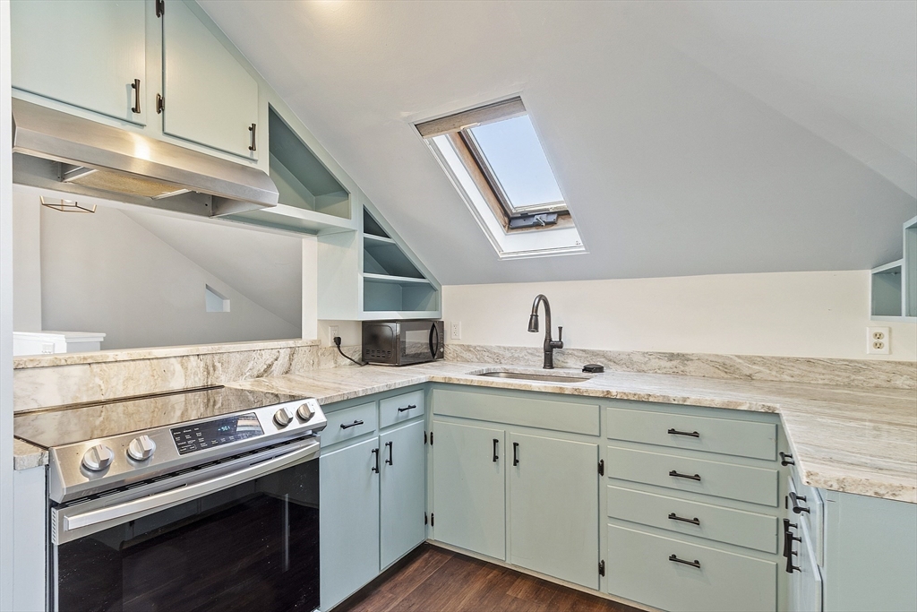 35 Middle Street, Unit 4 Gloucester, MA 01930 - Photo 13 of 23