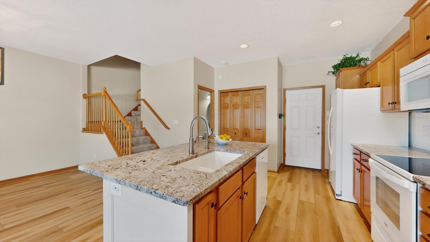5018 Harvest Lake Drive Northwest Rochester, MN 55901 - Photo 26 of 60