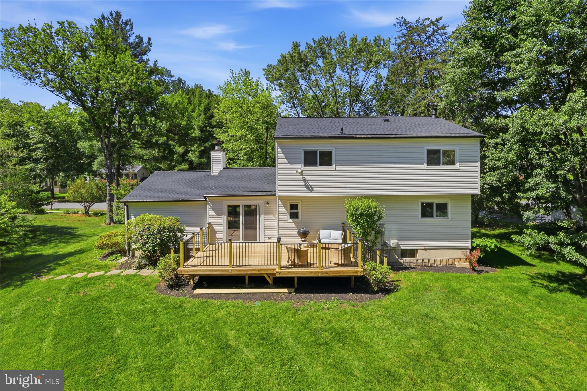 2412 Rosedown Drive Reston, VA 20191 - Photo 30 of 43
