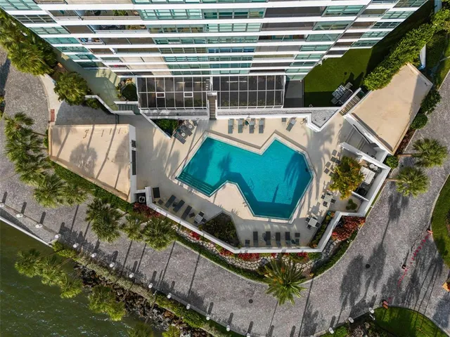 $1,399,000 | 888 Boulevard Of The Arts, Unit 605, Sarasota, FL 34236