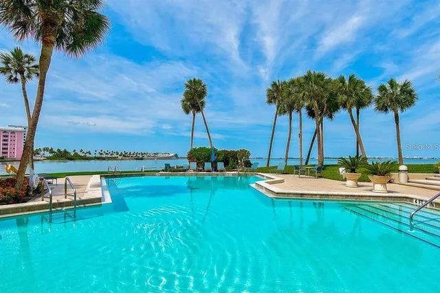 $1,399,000 | 888 Boulevard Of The Arts, Unit 605, Sarasota, FL 34236