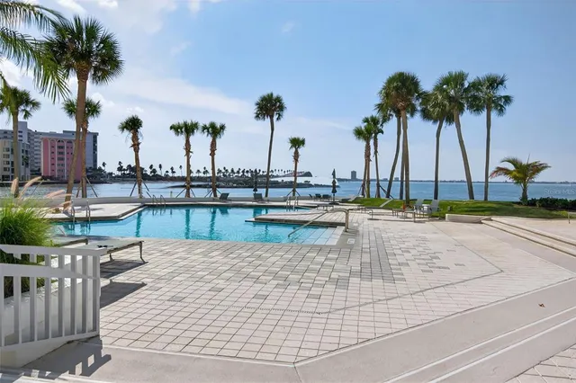 $1,399,000 | 888 Boulevard Of The Arts, Unit 605, Sarasota, FL 34236