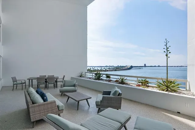 $1,399,000 | 888 Boulevard Of The Arts, Unit 605, Sarasota, FL 34236